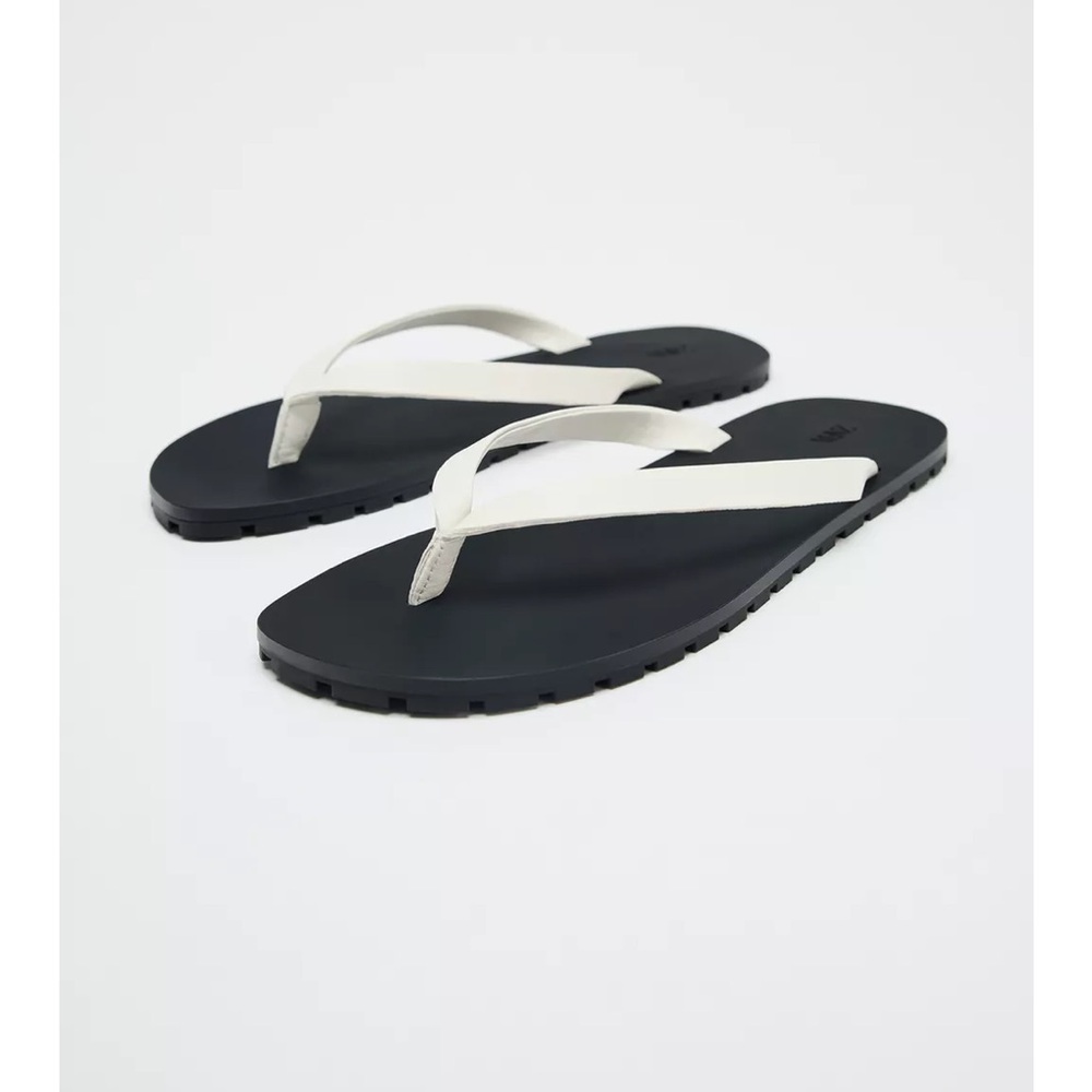 Zara White Leather Sandals with rubber sole NWT size 8 (39)y